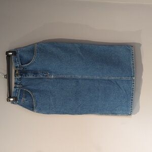 Vintage Women's Best World Brand Denim Skirt. Women's size 7. Vintage denim